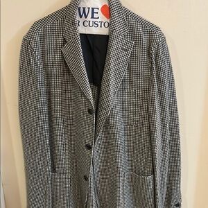 Classic Black and White Houndstooth Blazer (Uniqlo & Ines de la Fressange)